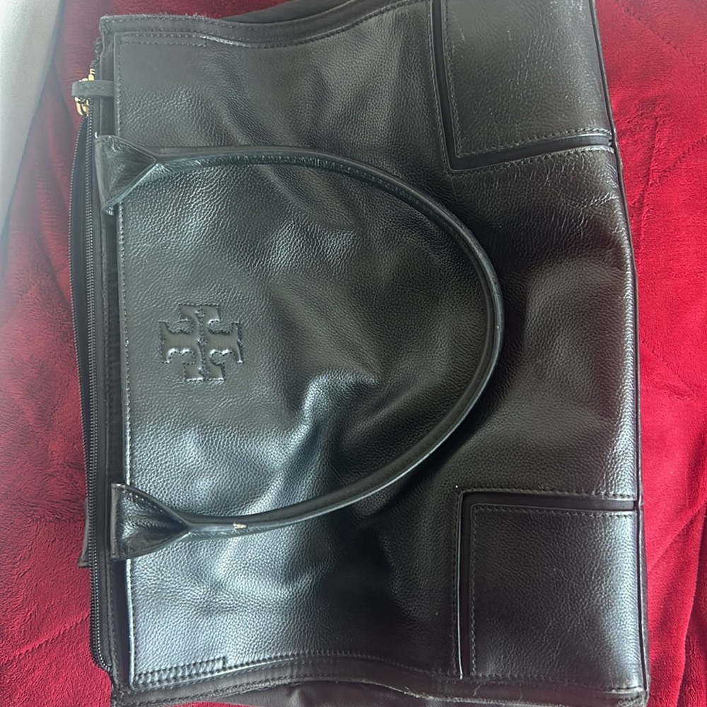 Gently used Tory Burch laptop purse
